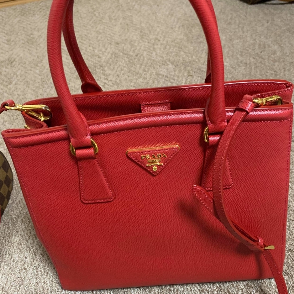 RED SAFFIANO 2 WAY BAG